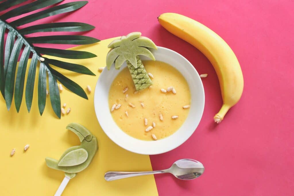 diy hair mask with bananas